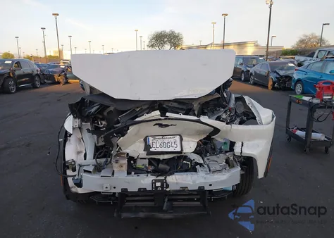 2025 Ford Mustang Mach-E Select z USA, uszkodzony, nr VIN 3FMTK1R43SMA42631